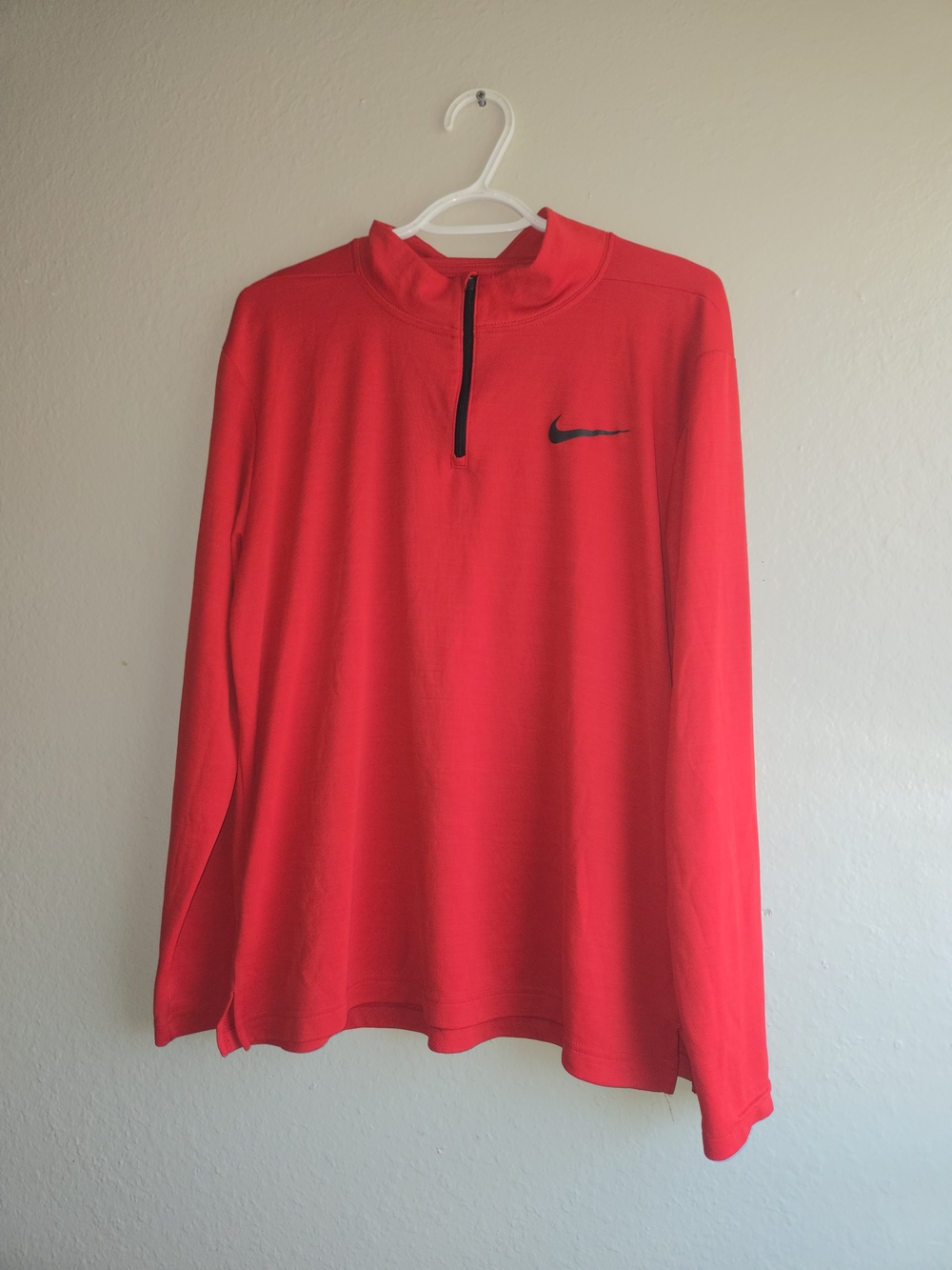 Nike Dri-FIT Men's Red Quarter Zip Athletic Sweatshirt Size L